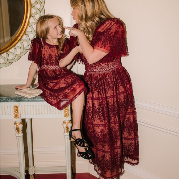 Ivy City Co Venice Sicily Flutter Sleeve Dress in Wine BNWT - Picture 3 of 8